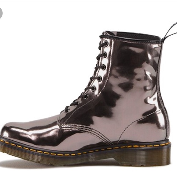Dr. Martens Shoes - 1940 doc martens
